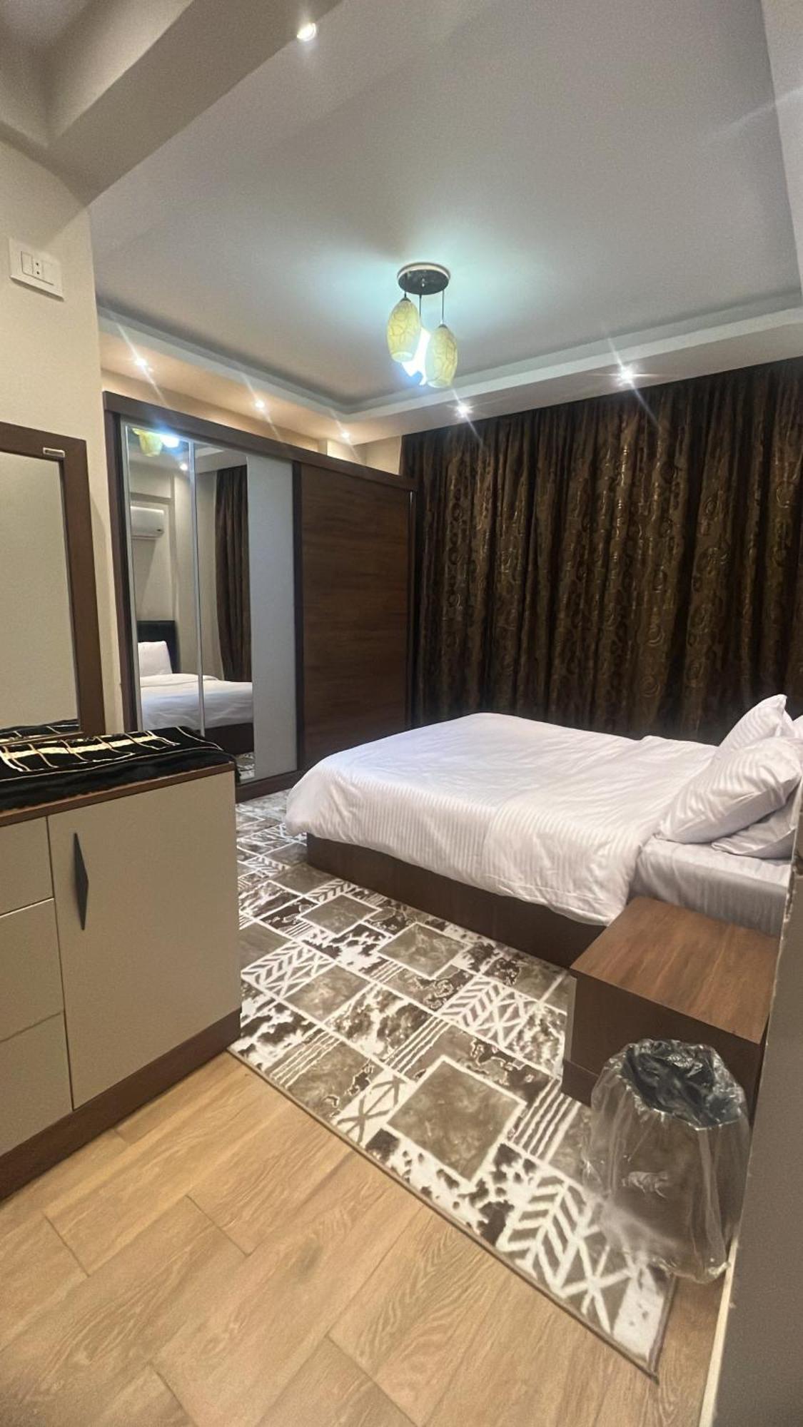 المهندسين ميدان لبنان Cairo