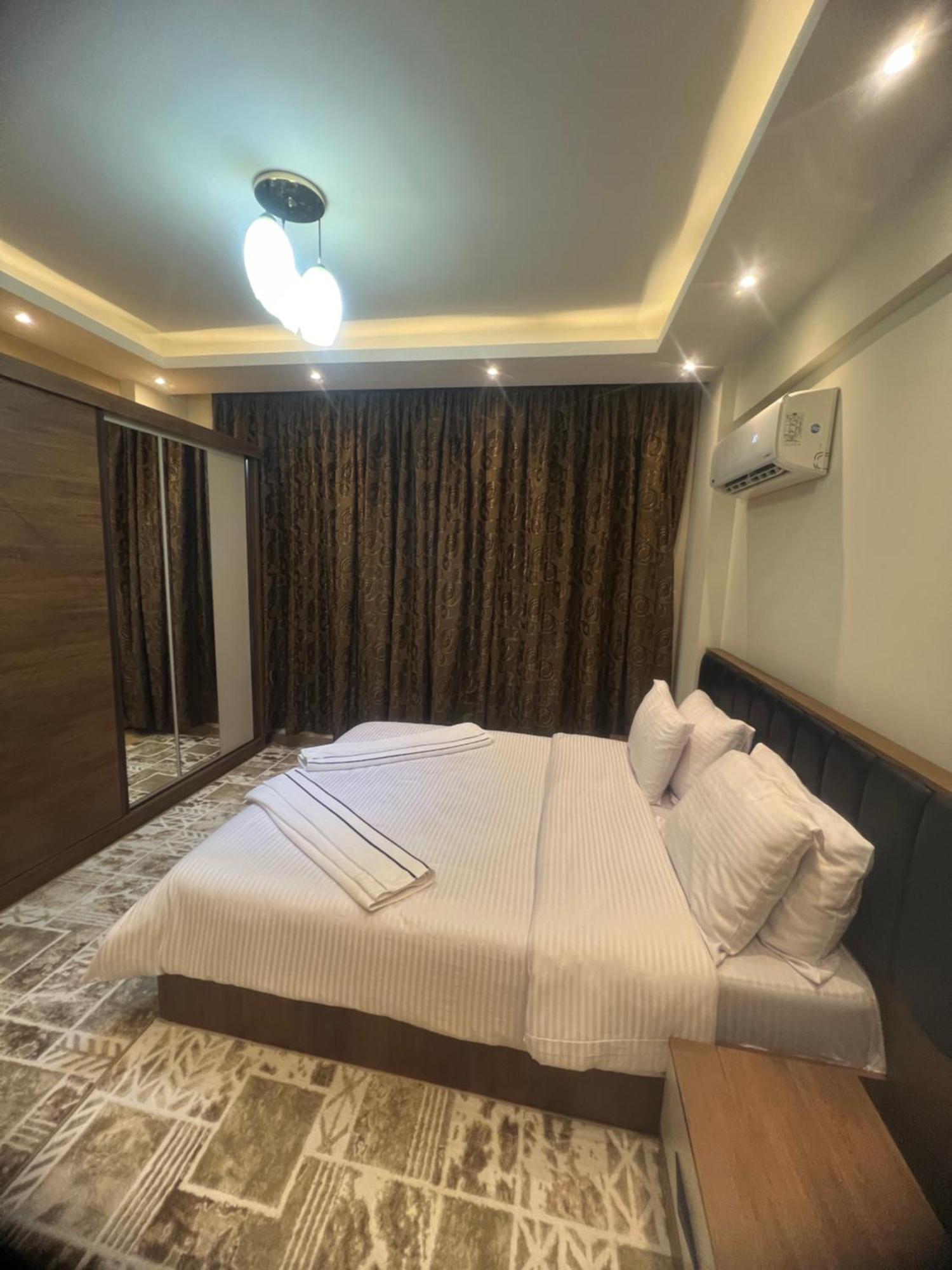 المهندسين ميدان لبنان * Cairo