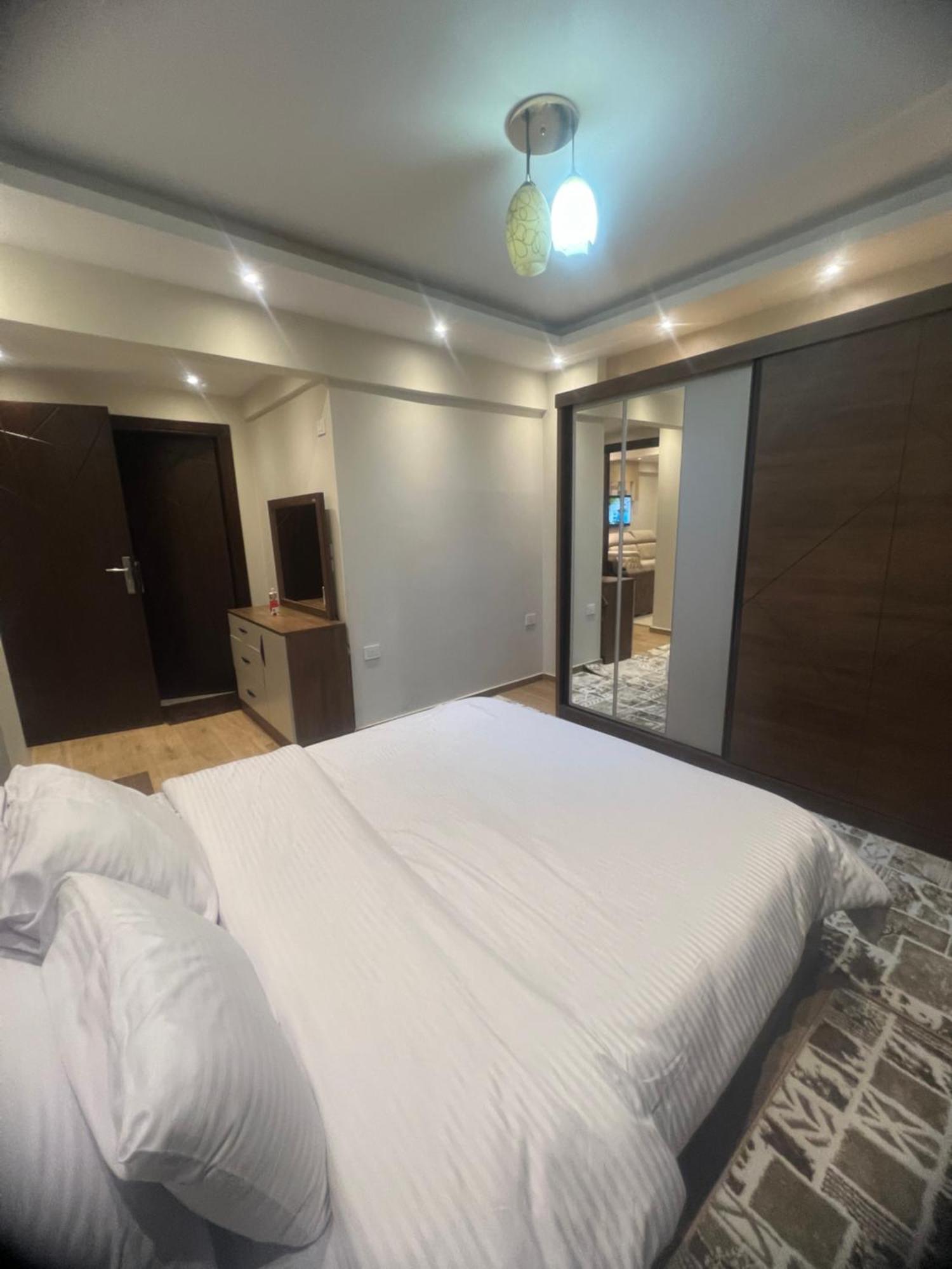 المهندسين ميدان لبنان Apartment Cairo